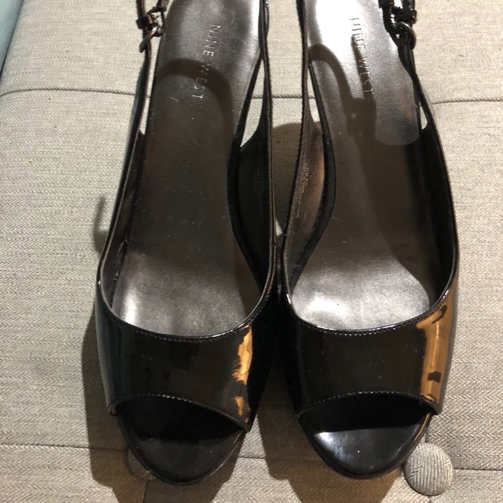Nine West sling back peep toe black heels